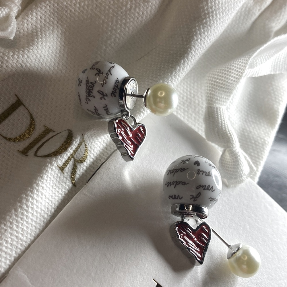 Christian Dior Tribal Hearts Earrings 2 Pc NWOT - Picture 4 of 6